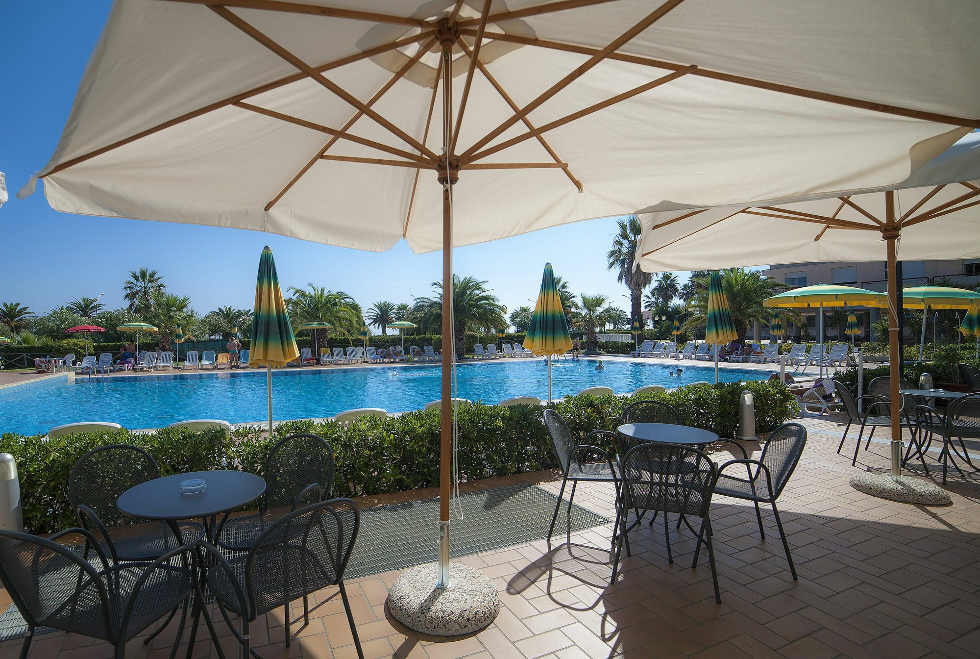 Ihr Residence Hotel Le Terrazze Grottammare Buitenkant foto